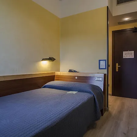 Hotel Art Milano 4*