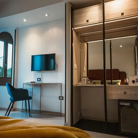 Art Milano Hotel 4*