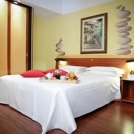 Art Milano Hotel 4*